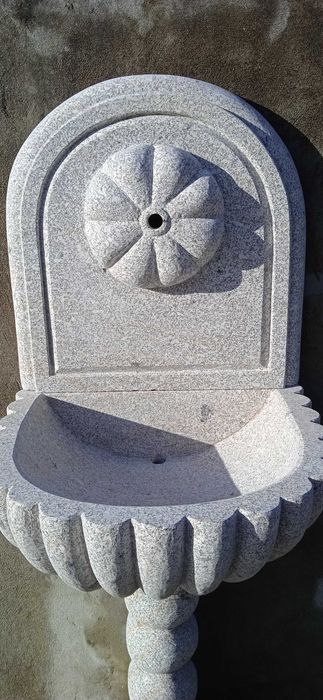 Fonte de água, para aplicar em qualquer entrada