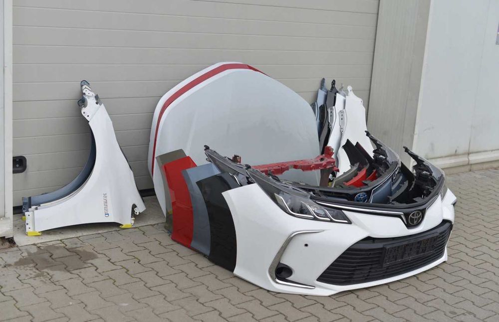 Капот бампер фара крило радіатор Toyota COROLLA E21 17 14 13 USA компл