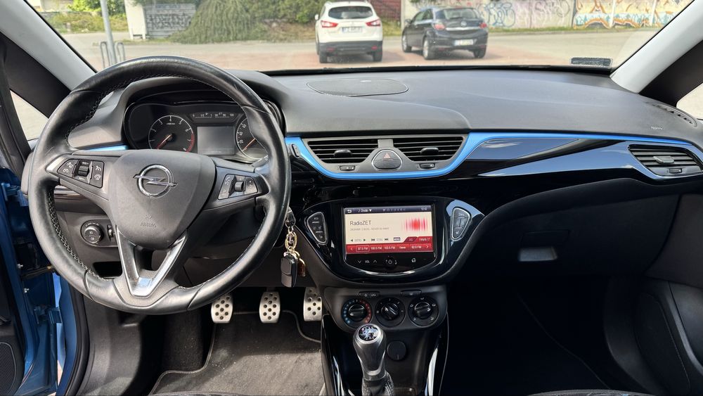 Opel Corsa E Color Edition