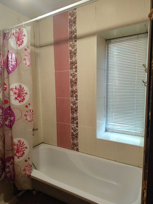 Продам 2-х поверховий БУДИНОК в Єреванському кварталі!