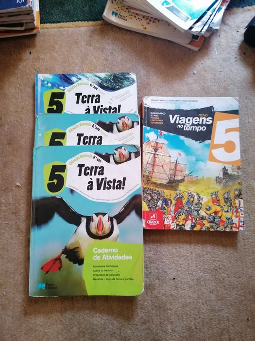 Manuais escolares e cadernos actividades