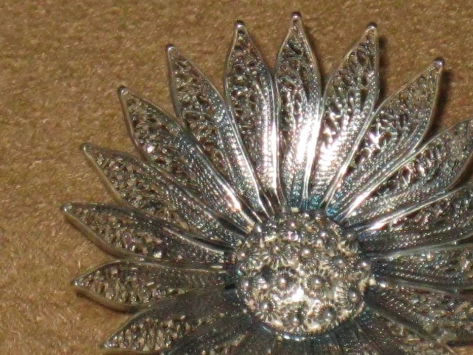 Alfinete Filigrana em Prata de Lei Maciça 835`/..