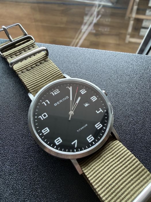 Zagarek Bering Titanium