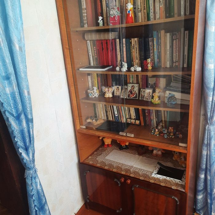 Продам стенку мебельную.