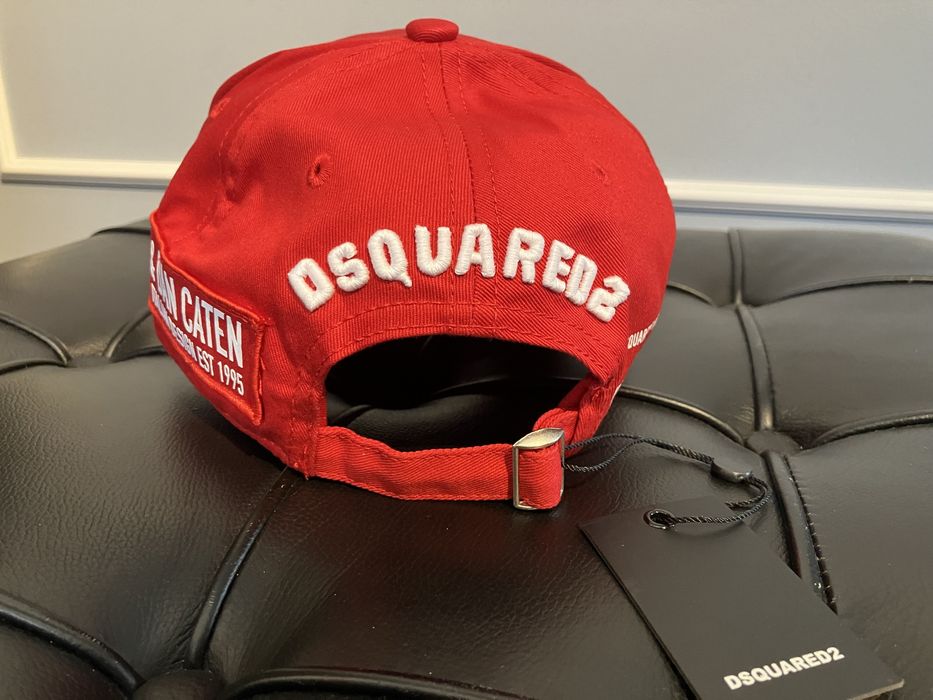 Dsquared2 lukusowa czapka z daszkiem Nowa Red