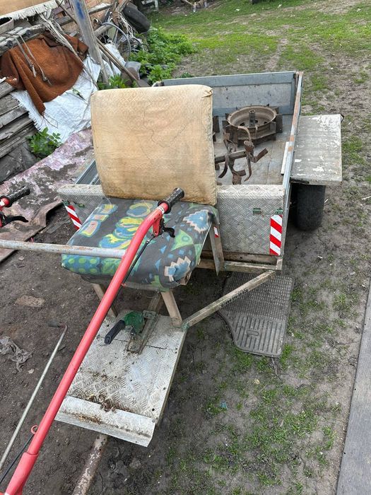 Продам мотоблок в комплекті