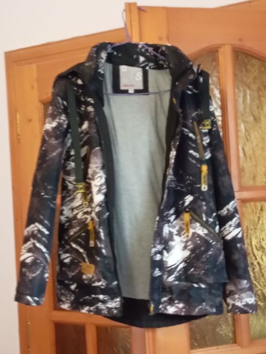 Дитяча куртка на хлопчика