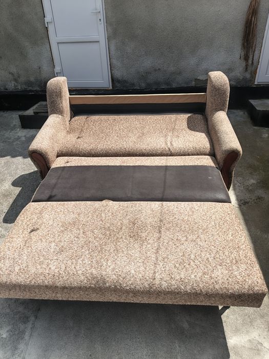 Продам диван в гарному стані