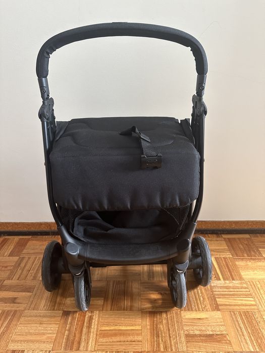 Carrinho Chicco Urbino Preto – Como novo, comprado em setembro