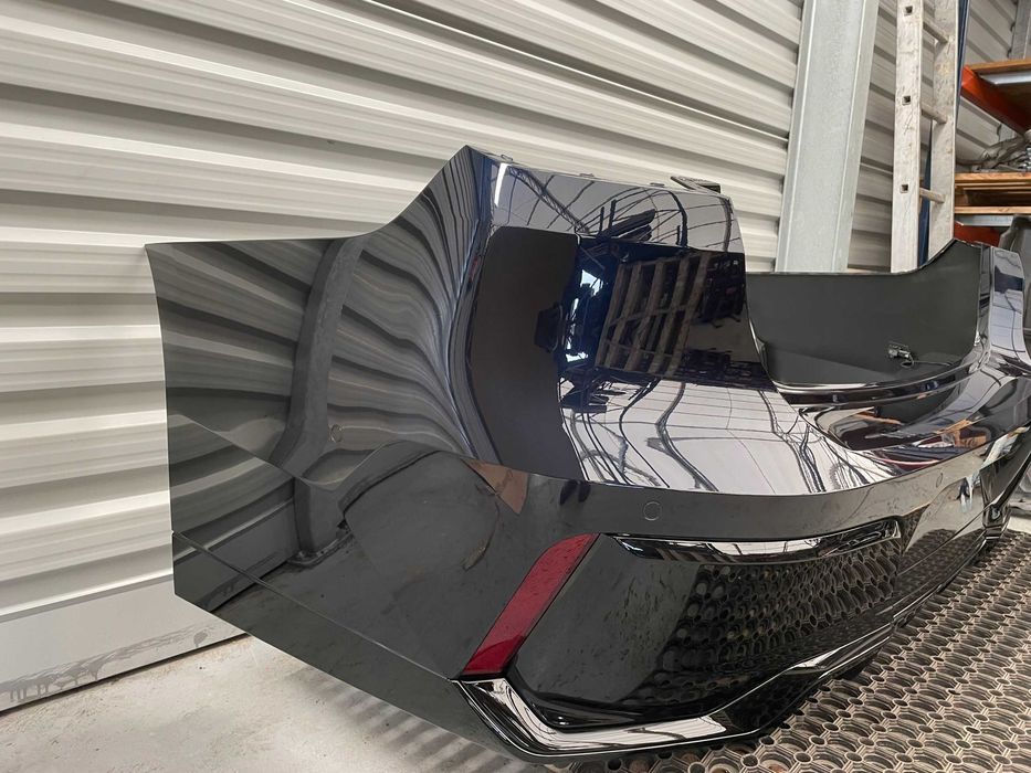 BMW 7 i7 G70 Бампер зад