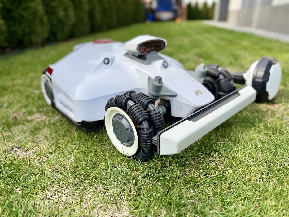LUBA 2 AWD 1000 – Elita wśród Robotów | Stan idealny | Bez abonamentów