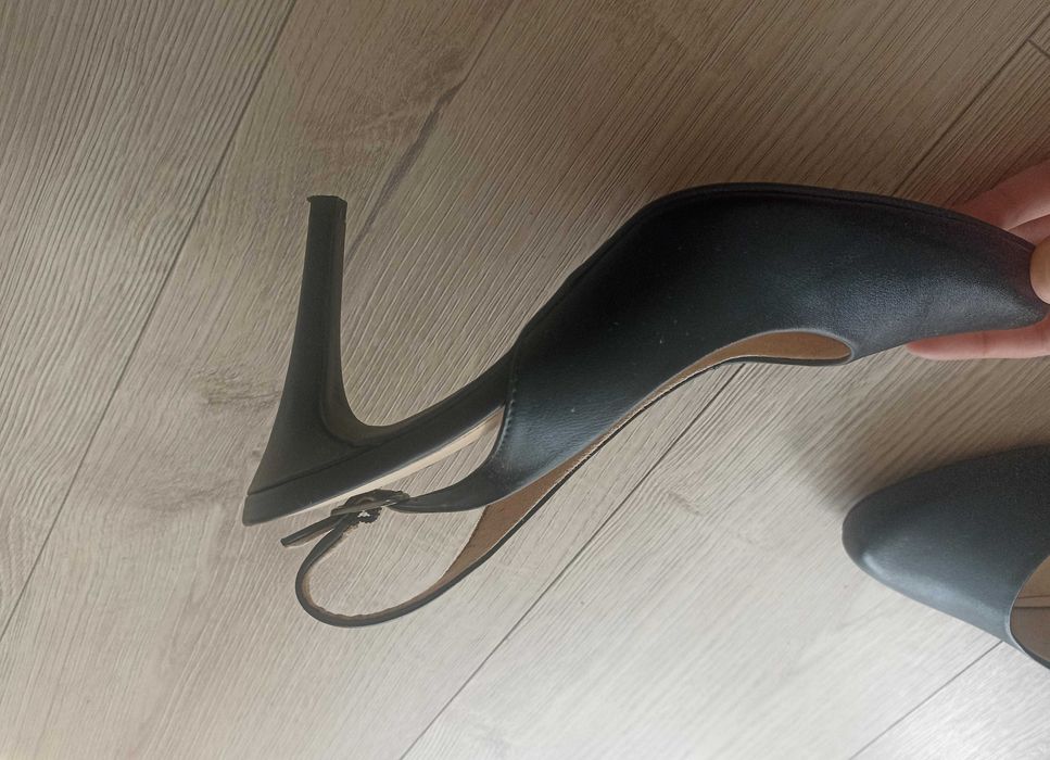 Szpilki Tamaris – rozmiar 39, w idealnym stanie