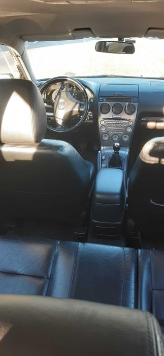 Mazda 6 136cv em bom estado.