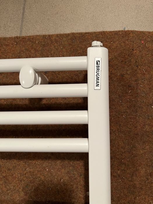 Grzejnik łazienkowy Brugman 60x97 cm, prawie nowy po deweloperski.