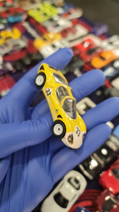 Hot WHEELS Premium - Envy 5 Pack