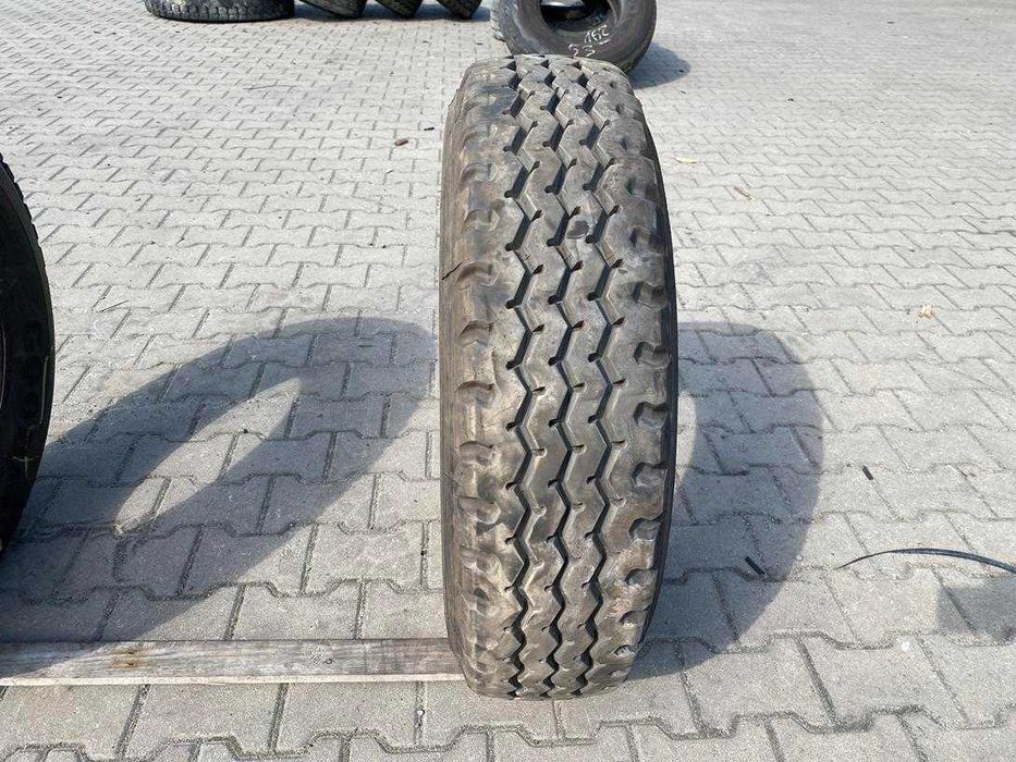 Opona używana prowadząca ciężarowa 9.5R17.5 MICHELIN XZY / 13-14mm