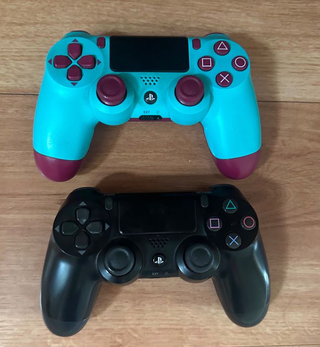 Playstation 4 Slim 500GB + 2 Comandos