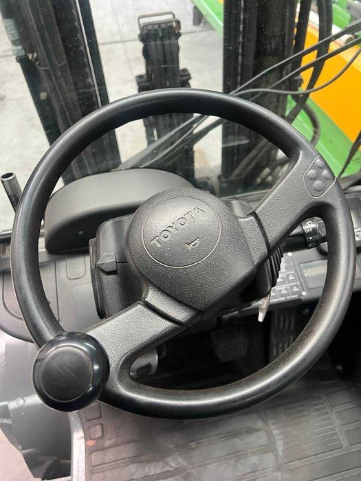 Продається Toyota Tonero 30 SAS — надійний дизельний навантажувач