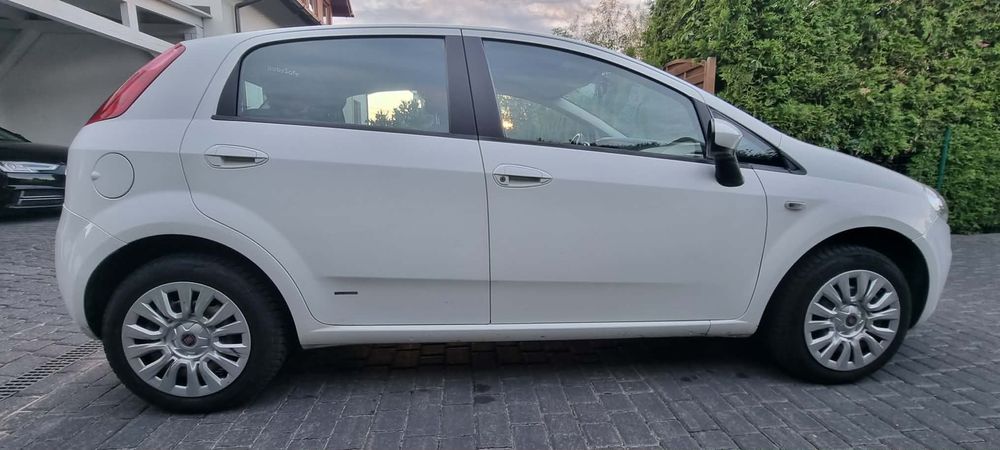 Fiat Grande Punto Fiat Grande Punto 1.4 8V automat, SUPER STAN, POLECAM