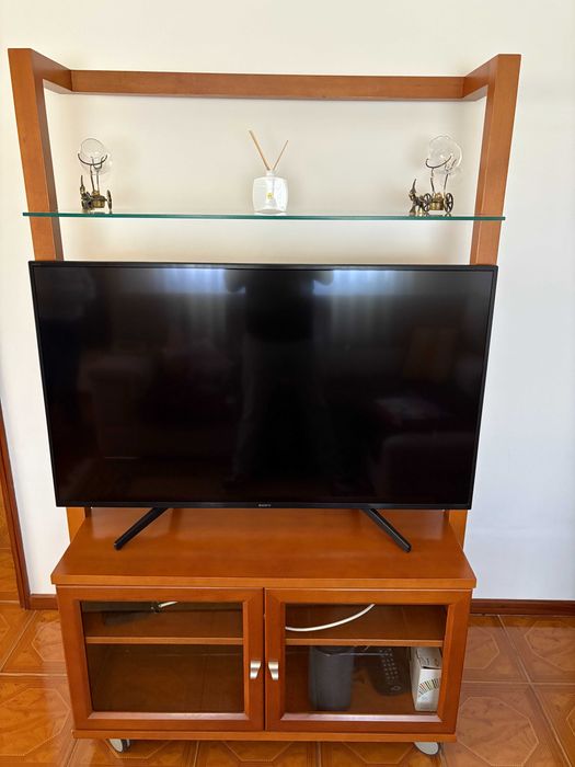 Vendo Moveis de sala, como novos.