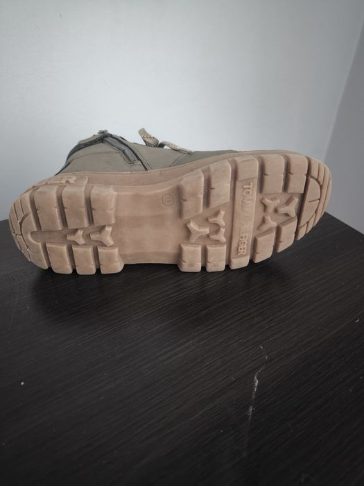 Buty Tommy Hilfiger trekkingowe damskie rozm 39