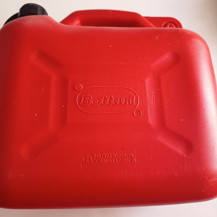 Bidão de combustível para emergências