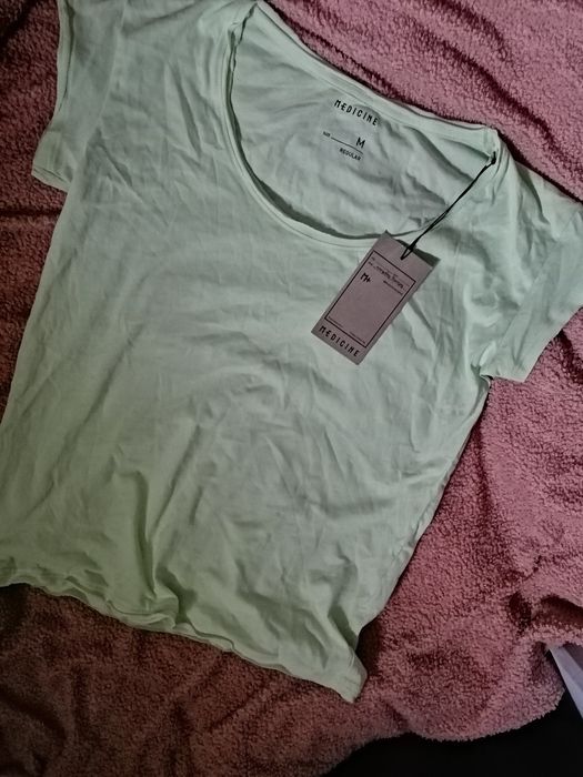MEDiCiNE  bluzka koszulka t-shirt Z surowymi brzegami. Basic. BAWEŁNA!