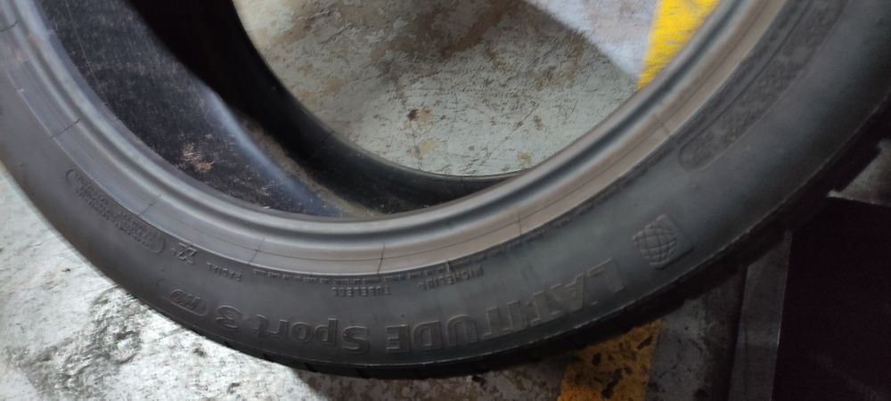 Pneus 295/40/20 Michelin semi novos