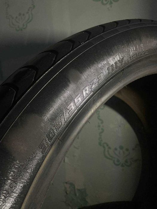 Комплект Yokohama 305/35R23 5000/шт 2020р