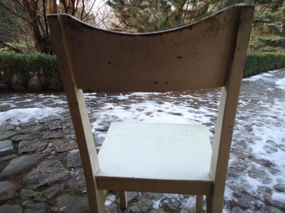 Krzesło drewniane z PRL