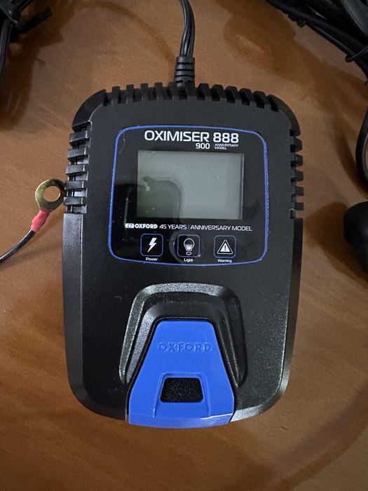 Carregador Oxford Oximiser 888 Edição 900
