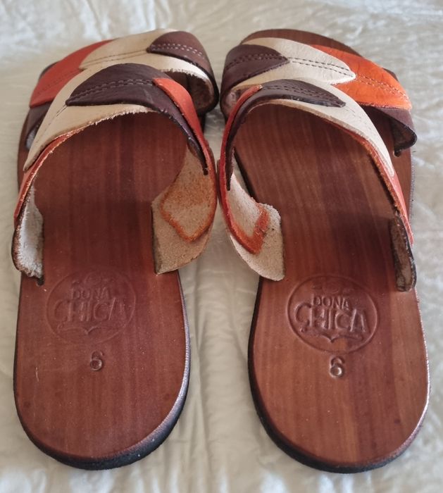 Chinelo brasileiro em couro