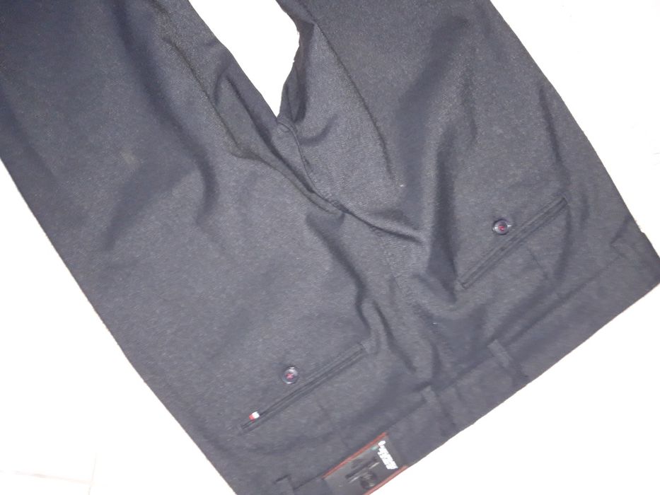Eleganckie czarne spodnie do garnituru + pasek