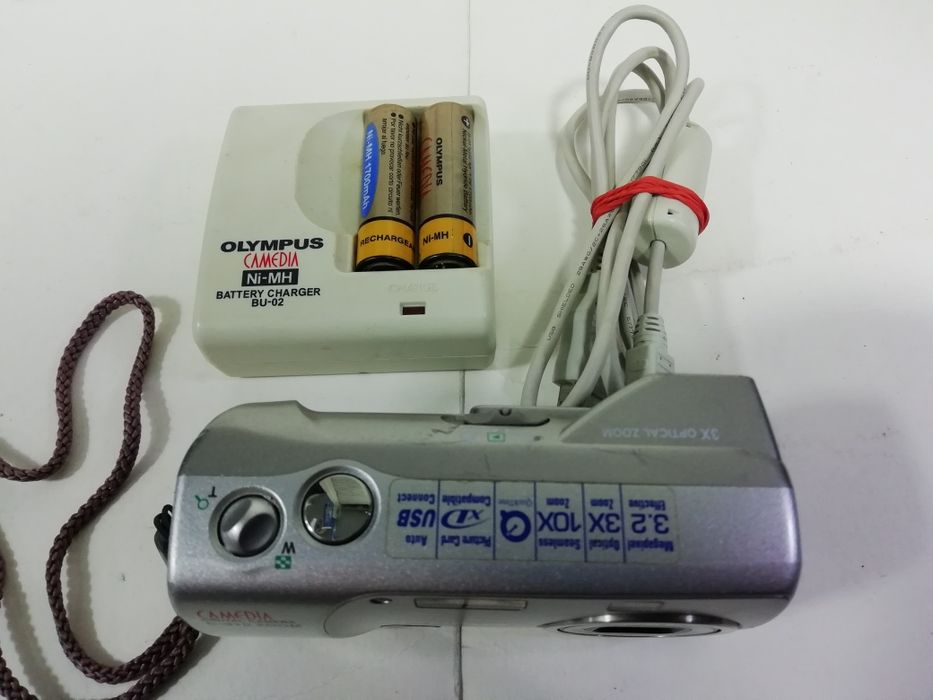 Фотоаппарат Olympus С310 Zoom      Sony