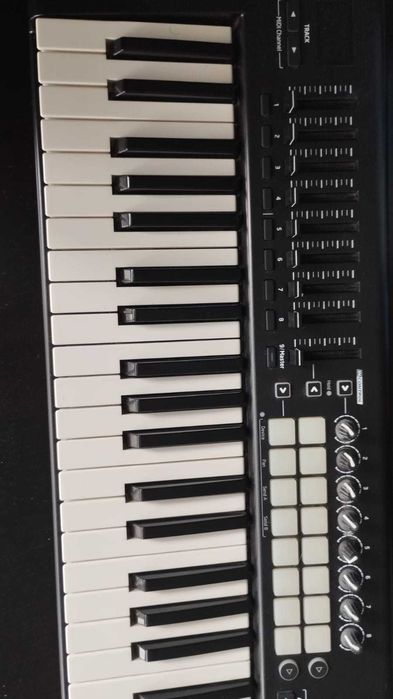 Novation Launchkey 61 MK2424397185641369603