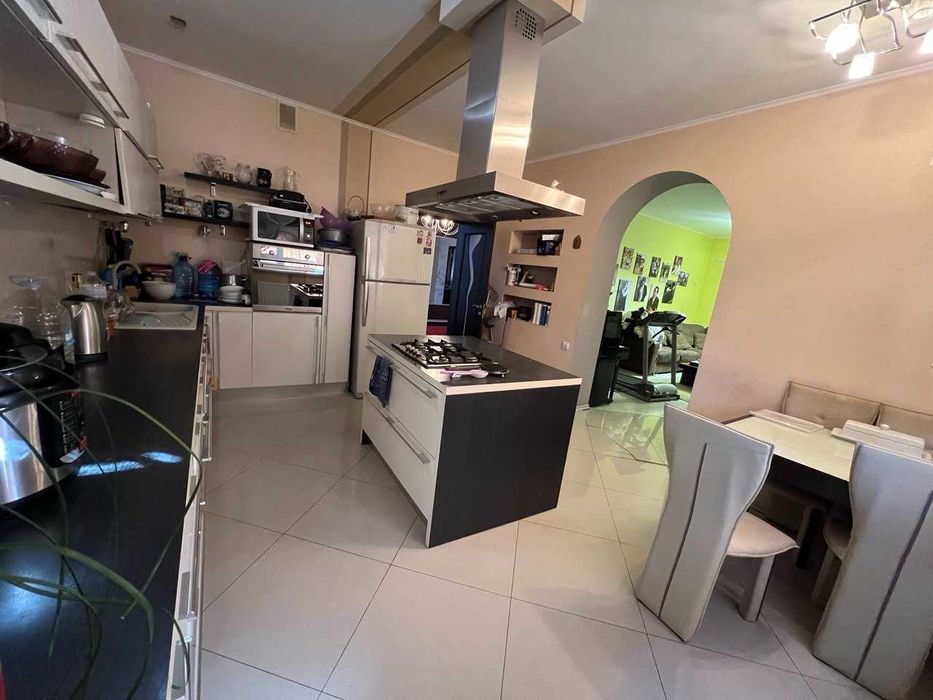 Дом для семьи в центре