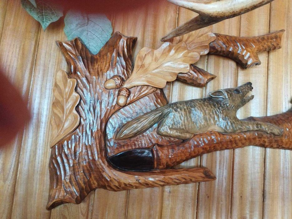 0лень дерев'яний на стіну