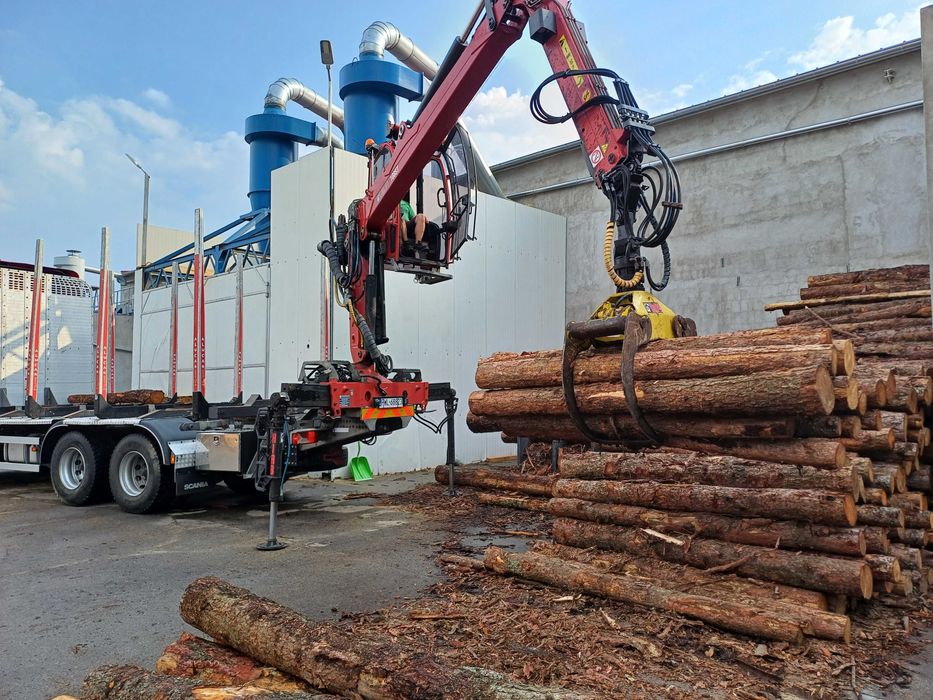 OPAŁ Drewno opałowe wałki z darmowym transportem i rozładunkiem HDS