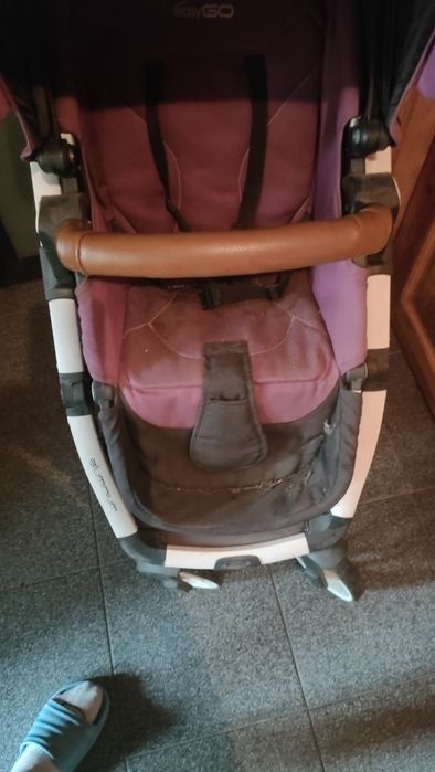 Wózek spacerowy dla dziewczynki