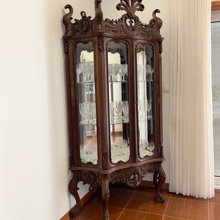 Armario Antigo / Vitrine