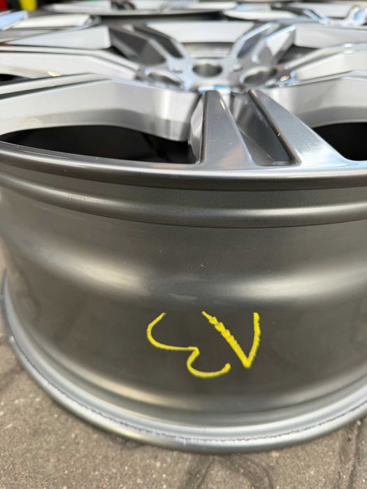 ALUFELGA BMW 20" 9J ET35 5x112 66,6mm TPMS OEM 6883753