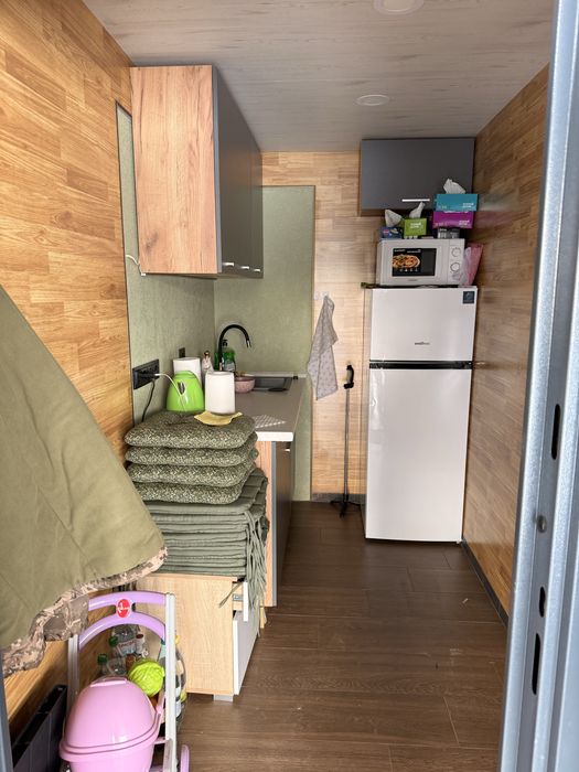 Дача в межах міста 3 километри від Яхт Клуб Січ, заміський будинок,