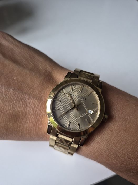 Годинник Burberry