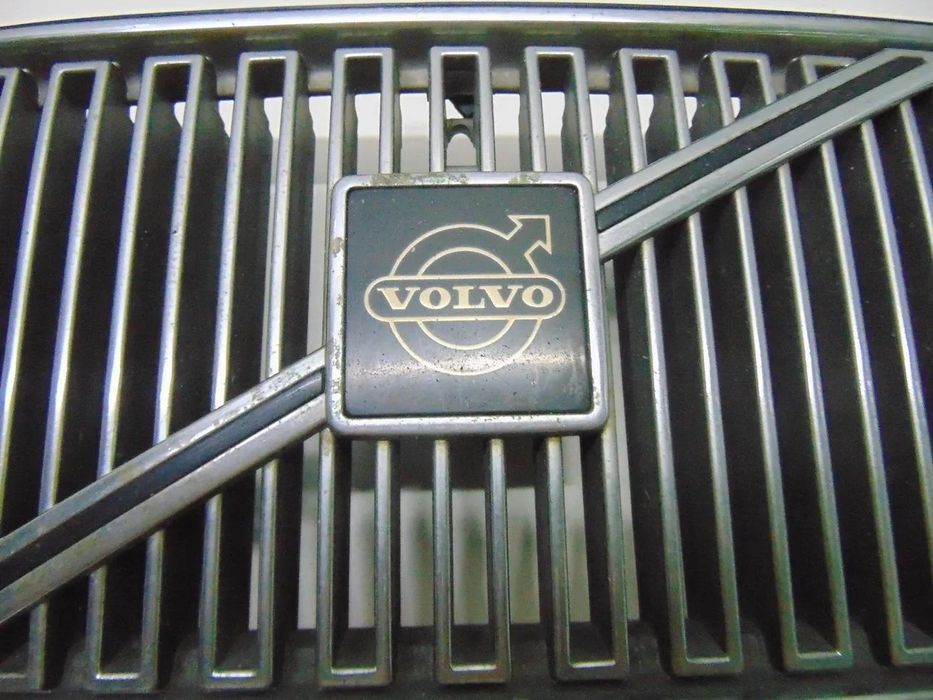 Volvo 440 grelhas " nova de stock antigo