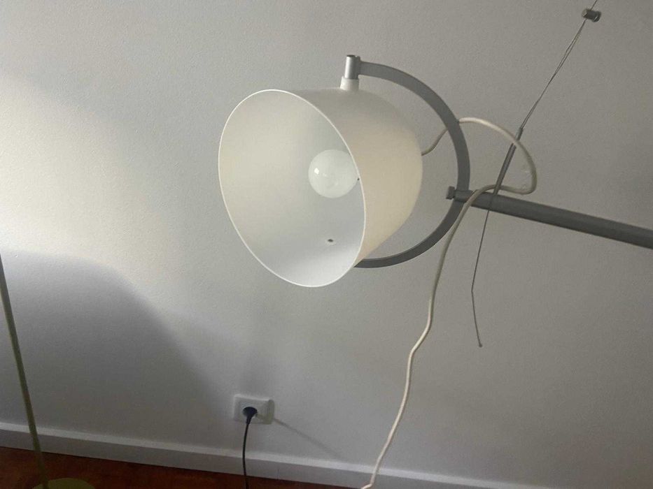 Candeeiro IKEA branco ( suspensão de teto)  20€