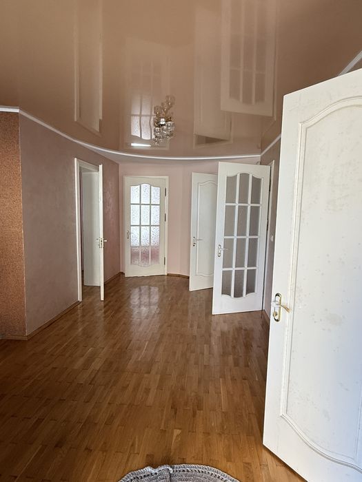 Продається просторий будинок