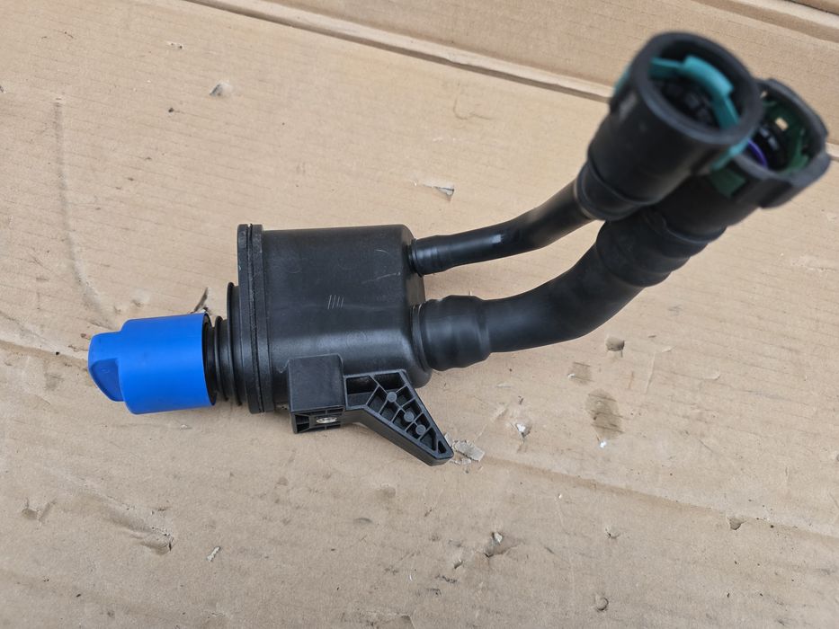 Wlew AdBlue  Ford Tourneo Connect MK3 Volkswagen Caddy