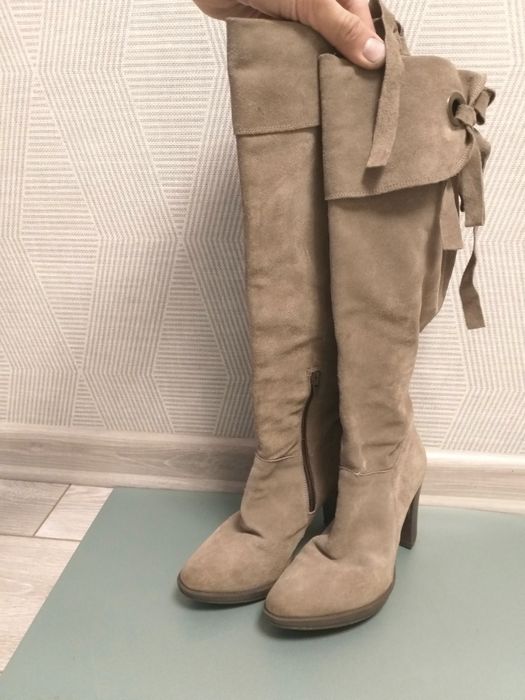 Шкіряні замшеві чоботи сапоги ITALY Cesare Rubini I
Made in Italy.