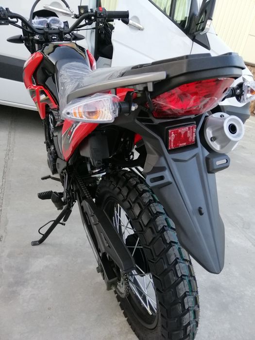 Мотоцикл ендуро крос Lonsin Pruss 200 см3