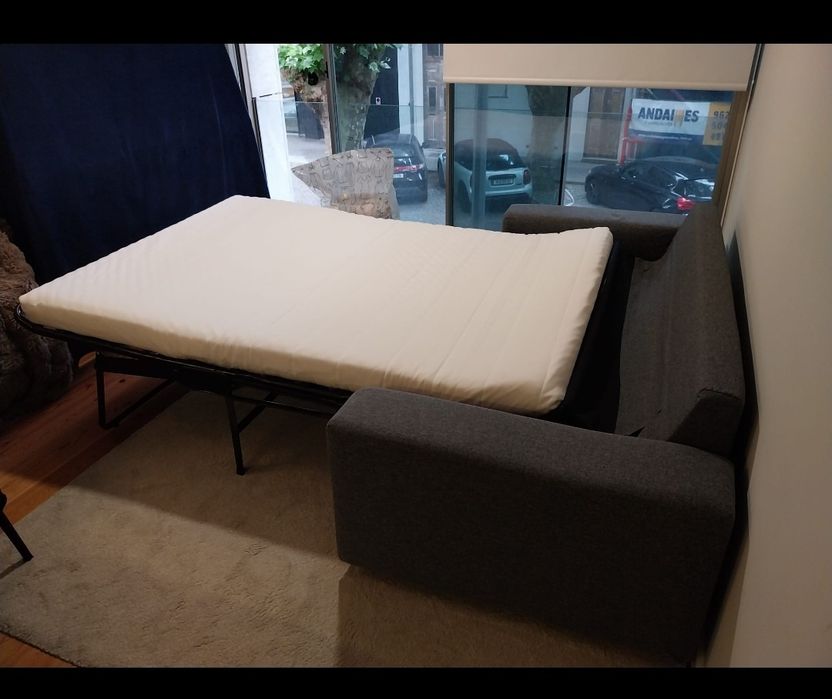 Sofá cama alta qualidade.